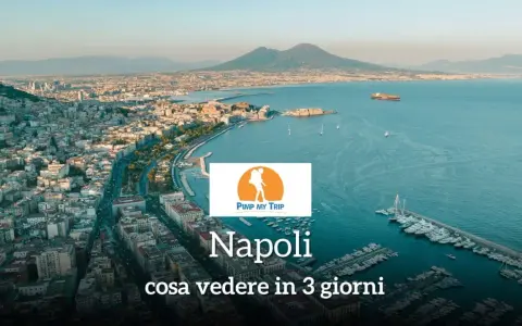 Panoramica di Napoli con il Vesuvio sullo sfondo. Ideale per un itinerario Napoli 3 giorni, scopri cosa vedere!